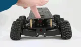 Chassis fuoristrada nero con trazione a 6 ruote – 3