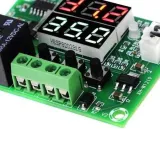 Relè termostato digitale con 2 display (Rosso e Blu) XH-W1219 – 4