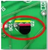 Saldatura del transistor con orientamento corretto