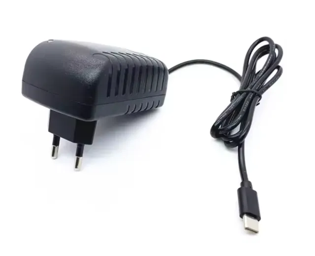 Adattatore di alimentazione 5V 3A con connessione USB-C 15W